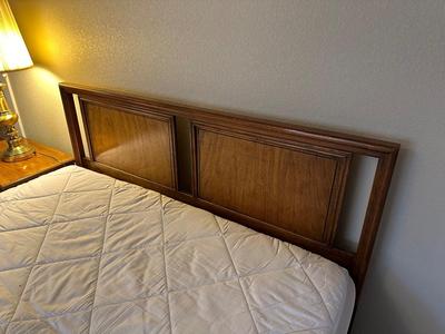 QUEEN SIZE BED WITH HEADBOARD AND FRAME, NIGHT STAND W/LAMP