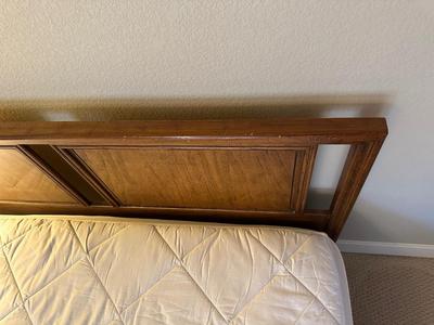 QUEEN SIZE BED WITH HEADBOARD AND FRAME, NIGHT STAND W/LAMP