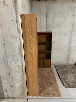 2 BOOK SHELVES