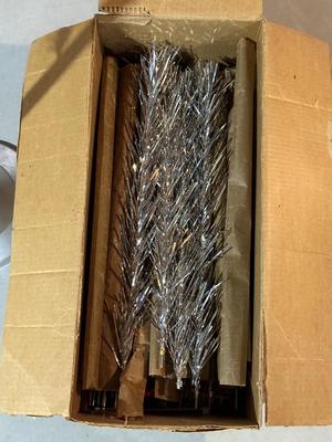 VINTAGE 4 FOOT ALUMINUM CHRISTMAS TREE