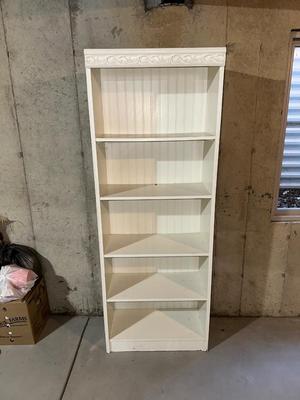NARROW SHIPLAP STYLE SHELF