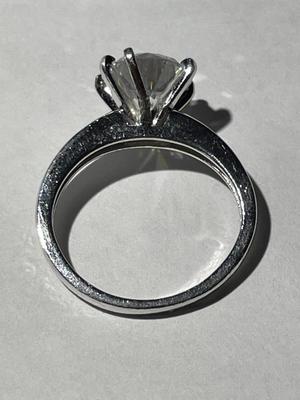 Vintage Sterling Silver Ring Size-7.75 Round Cut CZ Engagement Ring 4.2 Grams TW in Good Preowned Condition.