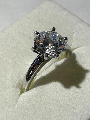 Vintage Sterling Silver Ring Size-7.75 Round Cut CZ Engagement Ring 4.2 Grams TW in Good Preowned Condition.