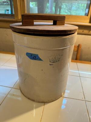 Vintange USA #4 Crock with Wood Lid
