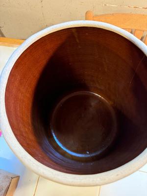 Vintange USA #4 Crock with Wood Lid