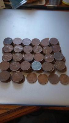 LOT 147 OVER 130 OLD WHEAT PENNIES