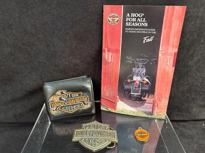 Lot 30. Wallet and Belt Buckle