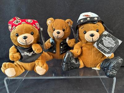 Lot 70. Three Plush Bears