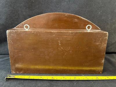 Lot 73. Wall-Mounted Key Rack