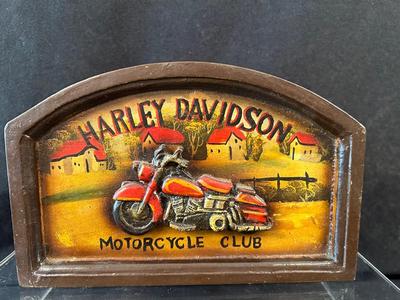 Lot 73. Wall-Mounted Key Rack