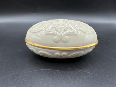 LENOX Egg Celtic Style Trinket Box Ivory With 24K Gold Trim