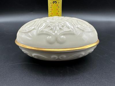 LENOX Egg Celtic Style Trinket Box Ivory With 24K Gold Trim