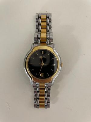 Gucci Watch 8000.2M 18k GP Gold Plated SS Two Tone Stainless Steel