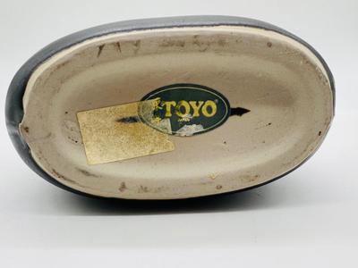 TOYO & Pottery Vase