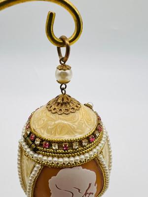 Vintage Kingspoint Designs 3 Cameo Goose Egg Trinket Box