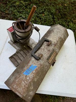 Gunsmithing Bullet Smelting Pot and Molds, Supplies #233