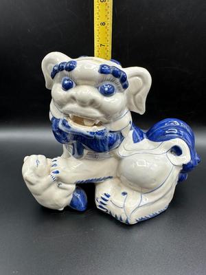 Vintage Blue & White Shishi Guardian Lion
