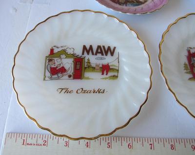 Cute Vintage Anchor Hocking Maw & Paw Ozarks Plates, Canada Lusterware Candy Dishes