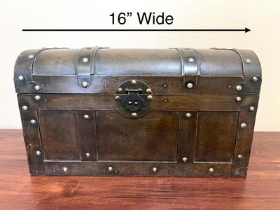 Small Chest Lot