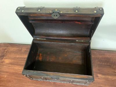 Small Chest Lot