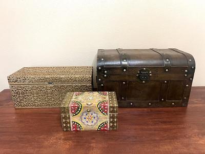 Small Chest Lot