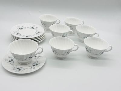 ROYAL DOULTON BONE CHINA MILLEFLEUR