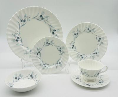 ROYAL DOULTON BONE CHINA MILLEFLEUR