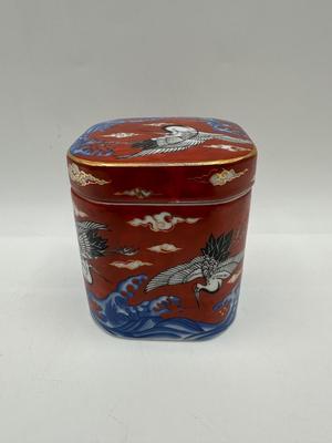 Takahashi San Francisco Asian Porcelain Trinket Box