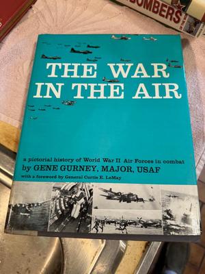 Vintage WWII Weapons & Aircraft Books, Lot Five #158