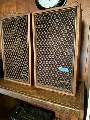 Vintage. Sound System and Turntable #243