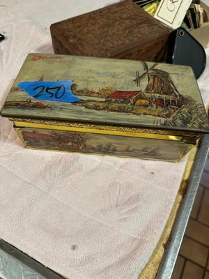 Vintage Boxes w Vegas Coins, Matches, Etc. #250