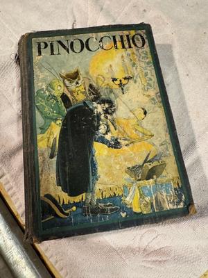 Vintage Books #252