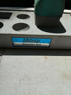 MIDWAY Shooter’s Vise #258