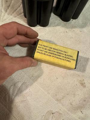 Dummy TNT Foreign Flare Canisters #276A