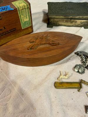 Boxes and Trinkets #274B