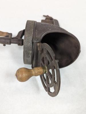Vintage Universal Vegetable Slicer