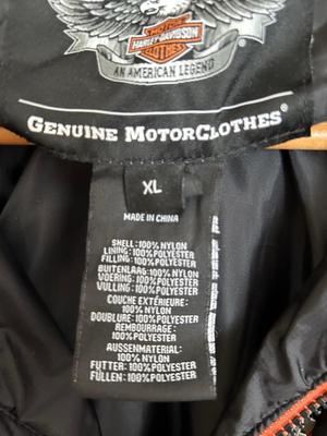 Lot C. Quilted Nylon Jacket XL