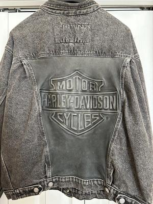 Lot F. Black Jeans Jacket. Lg