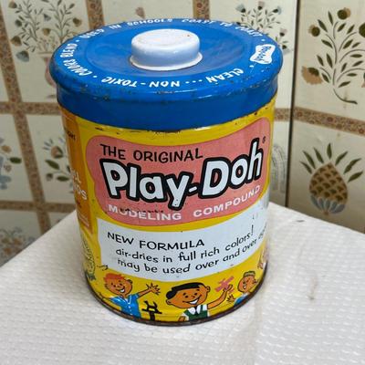 Lot 76 Vintage Play-doh tin