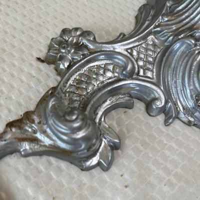 Lot 77 Plastic thermometer