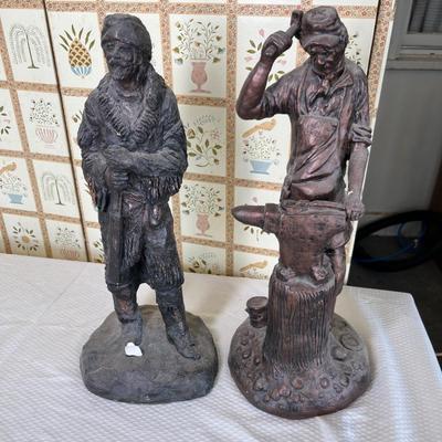 Lot 128 Chalkware Figures #3