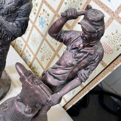 Lot 128 Chalkware Figures #3