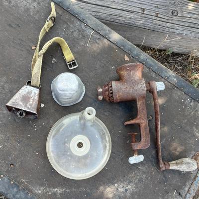 Lot 164 Antique stuff