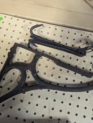 Cast Iron Shelf Brackets & Light