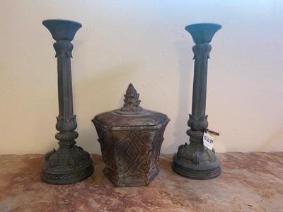 NICE ACCENT CANDLE HOLDERS AND CONTAINER W/LID
