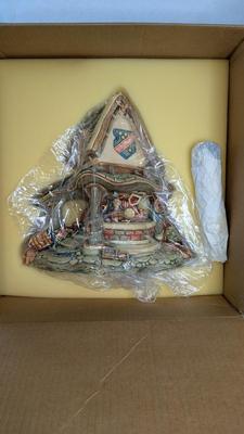 Pendelfin New in Box Curiosity Shoppe