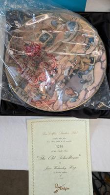 New Open Box Pendelfin Collector's Plates