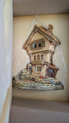 New Open Box Pendelfin Castle Tavern