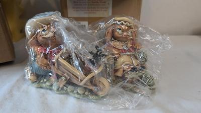Pendelfin Gran and Gramps Rabbit Figures