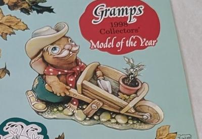 Pendelfin Gran and Gramps Rabbit Figures